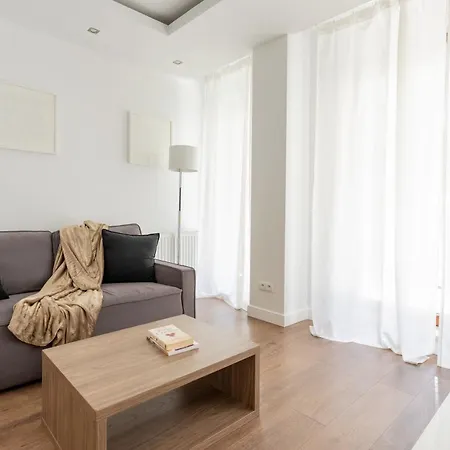 Urban Chic - Oxygen - Wola - Wroniaab